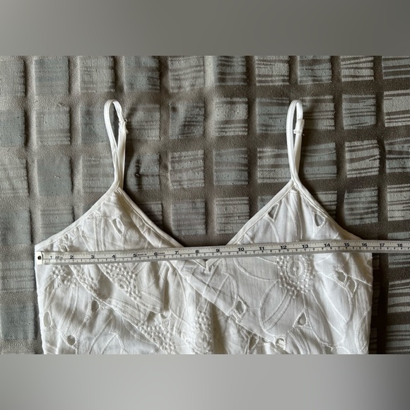 👗Boohoo - Premium Eyelet Ruffle Detail Maxi Dress, size 8 - Picture 9 of 11